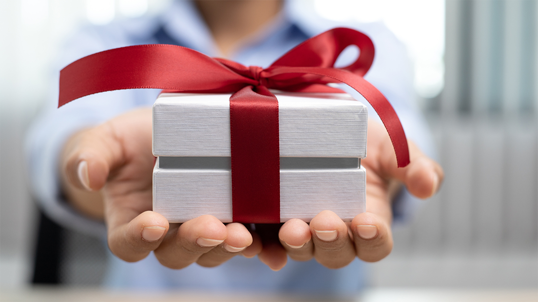 Holiday Gift Guide for Employers